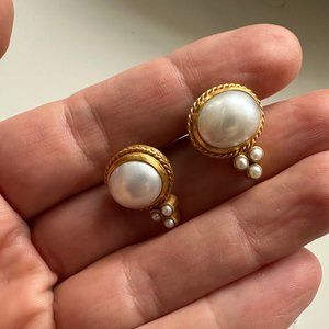 Julie Vos - Oval Pearl Antonia Studs - Gold